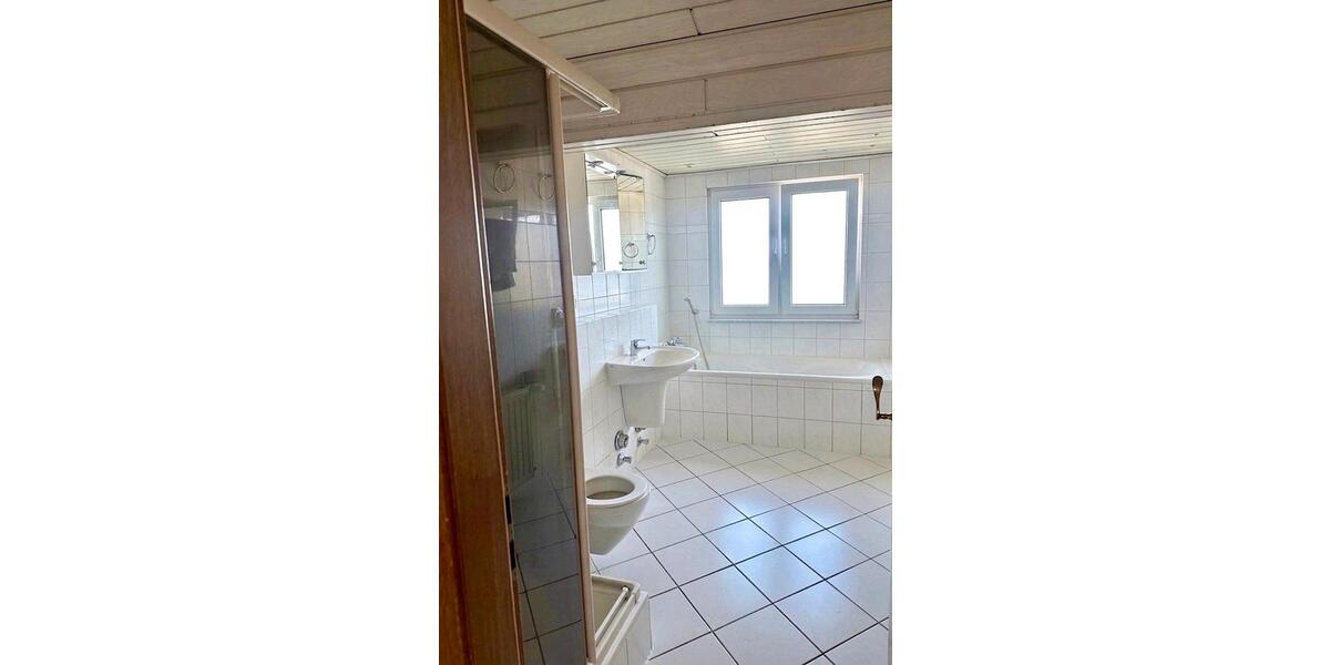 Dachgeschoßwohnung Brilon - 1 Zimmer, 70 m&sup2;, 540&euro; | Angebot:26656150