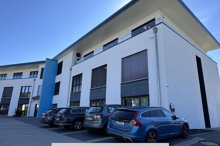 Hochmoderne Penthouse-Bürofläche mit idealer Anbindung zimmer