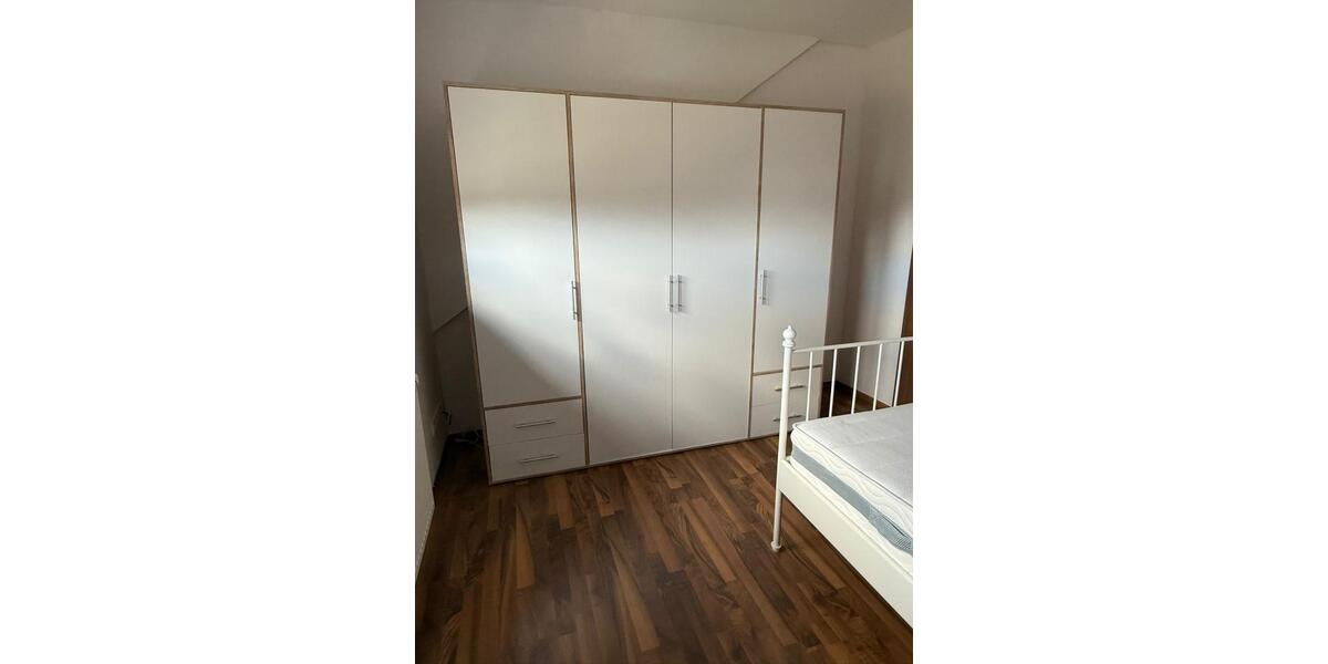 Dachgeschoßwohnung Nalbach - 1 Zimmer, 50 m&sup2;, 450&euro; | Angebot:26279513