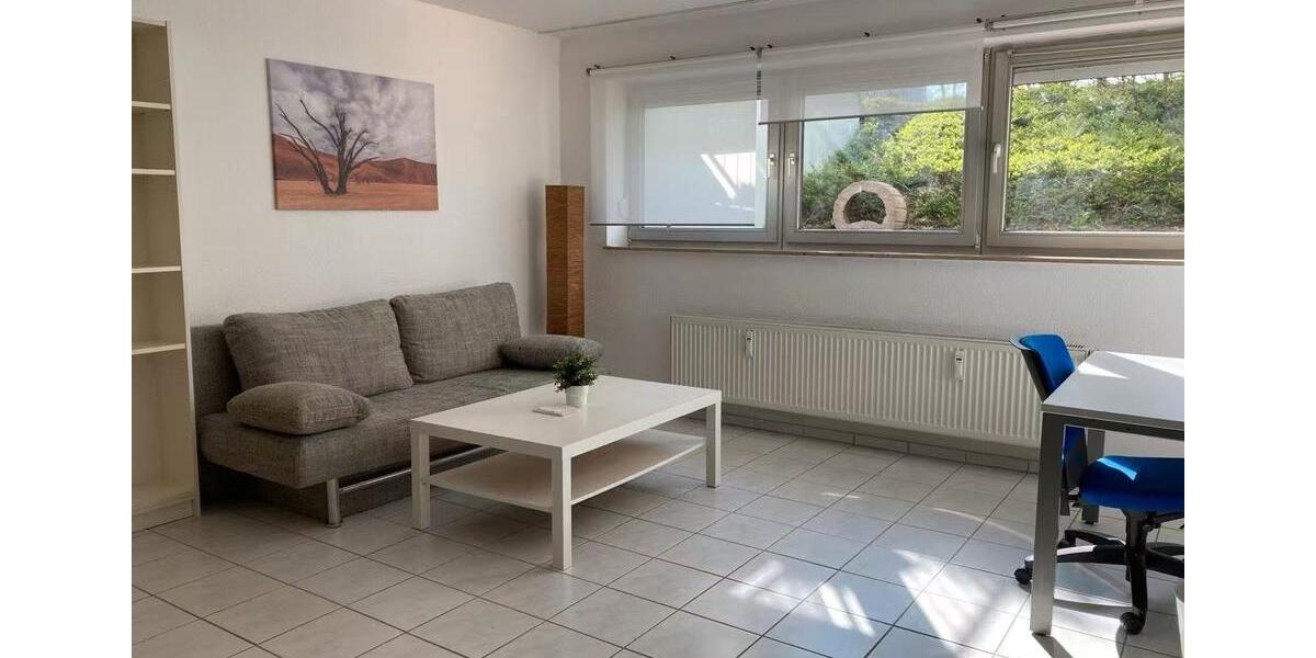 Möblierte ein Zimmer Wohnung (Souterrain) inkl. Parkplatz 1 zimmer