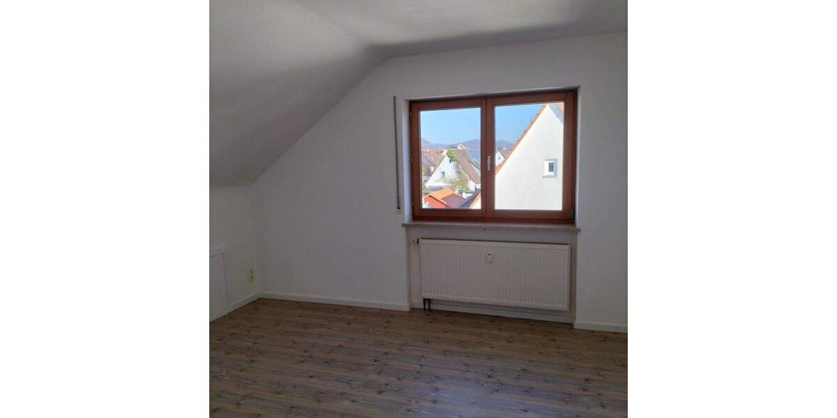 Etagenwohnung Hersbruck Altensittenbach - 3 Zimmer, 111 m&sup2;, 890&euro; | Angebot:25706193