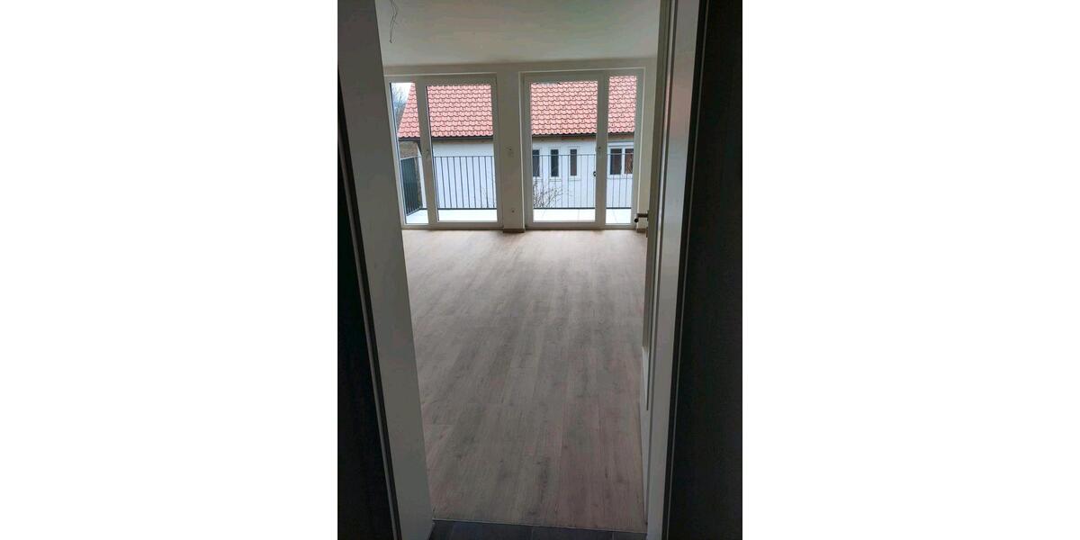 Dachgeschoßwohnung Kempten (Allgäu) Auf der Halde - 2 Zimmer, 75 m&sup2;, 1.050&euro; | Angebot:26323436