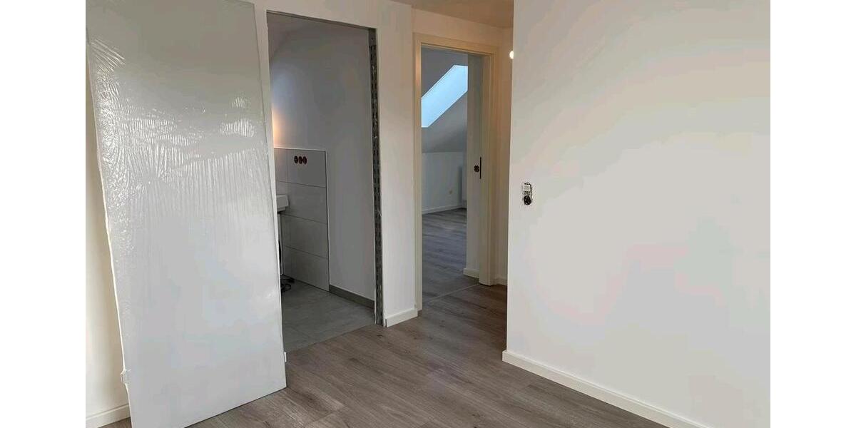 Dachgeschoßwohnung Volkach - 3 Zimmer, 68 m&sup2;, 750&euro; | Angebot:26365065