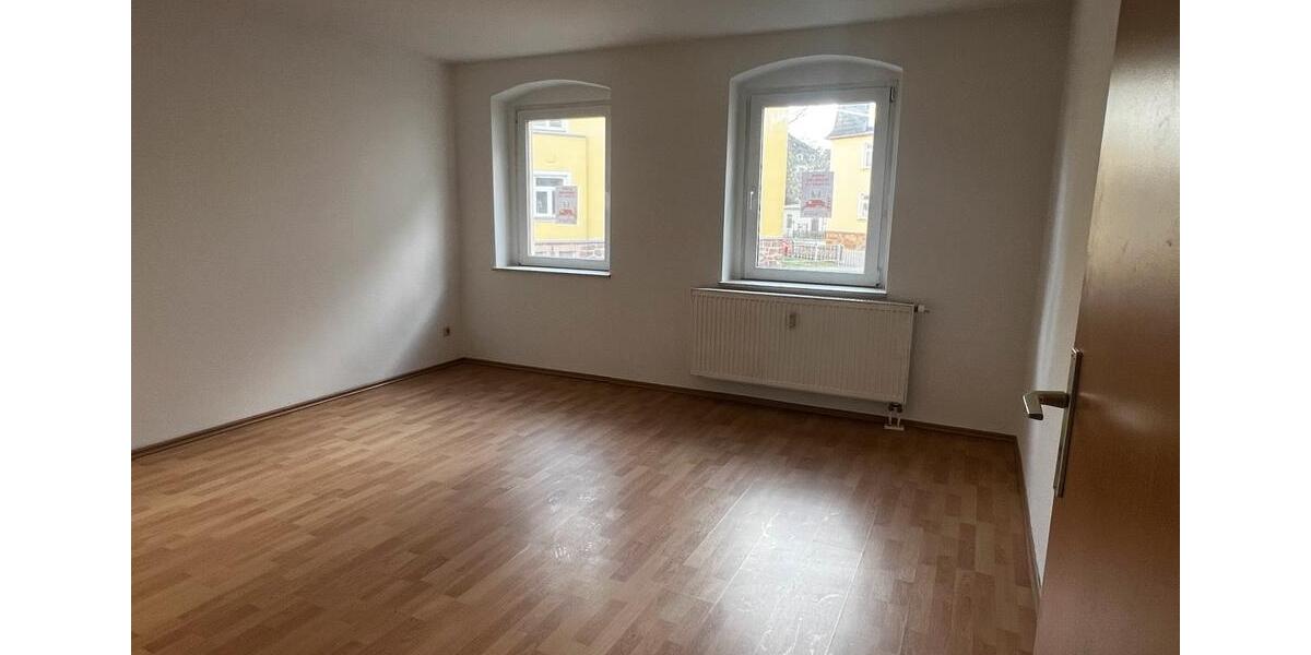 Hochparterre Döbeln - 1 Zimmer, 43 m&sup2;, 280&euro; | Angebot:25988079