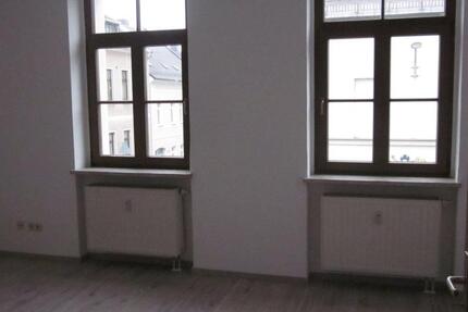 Wohnung Oelsnitz (Vogtland) - 3 Zimmer, 75 m&sup2;, 360&euro; | Angebot:25590371