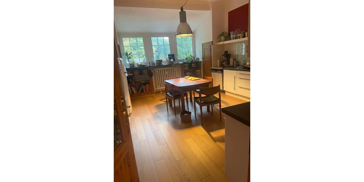 Dachgeschoßwohnung Troisdorf - 3 Zimmer, 125 m&sup2;, 1.700&euro; | Angebot:24640561