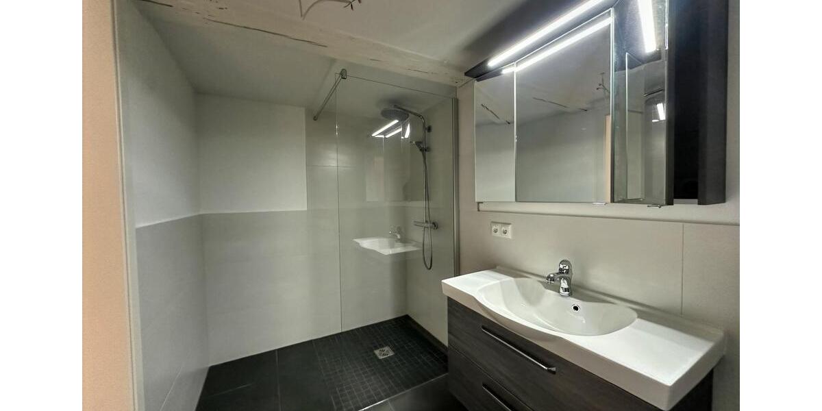 Dachgeschoßwohnung Quedlinburg - 4 Zimmer, 96 m&sup2;, 1.200&euro; | Angebot:25963655