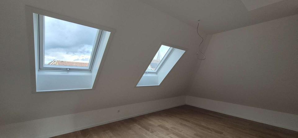 Dachgeschoßwohnung Vaihingen an der Enz - 3 Zimmer, 96 m&sup2;, 1.290&euro; | Angebot:23010506