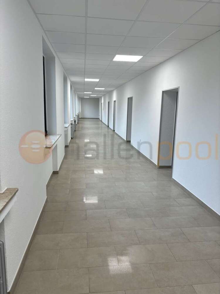 Büro in Andernach 1.910 € 245 m²