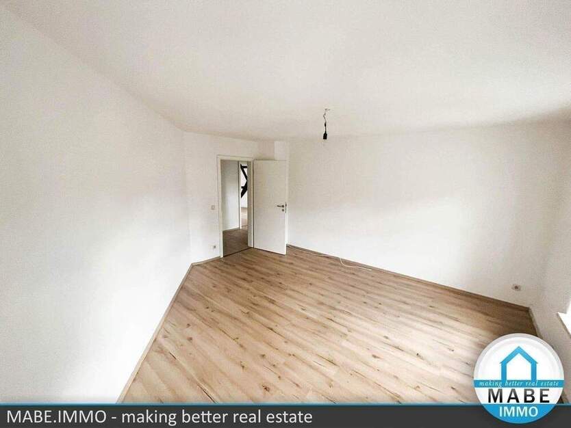 SANIERT! 4-Raum Wohnung in ruhiger Lage
