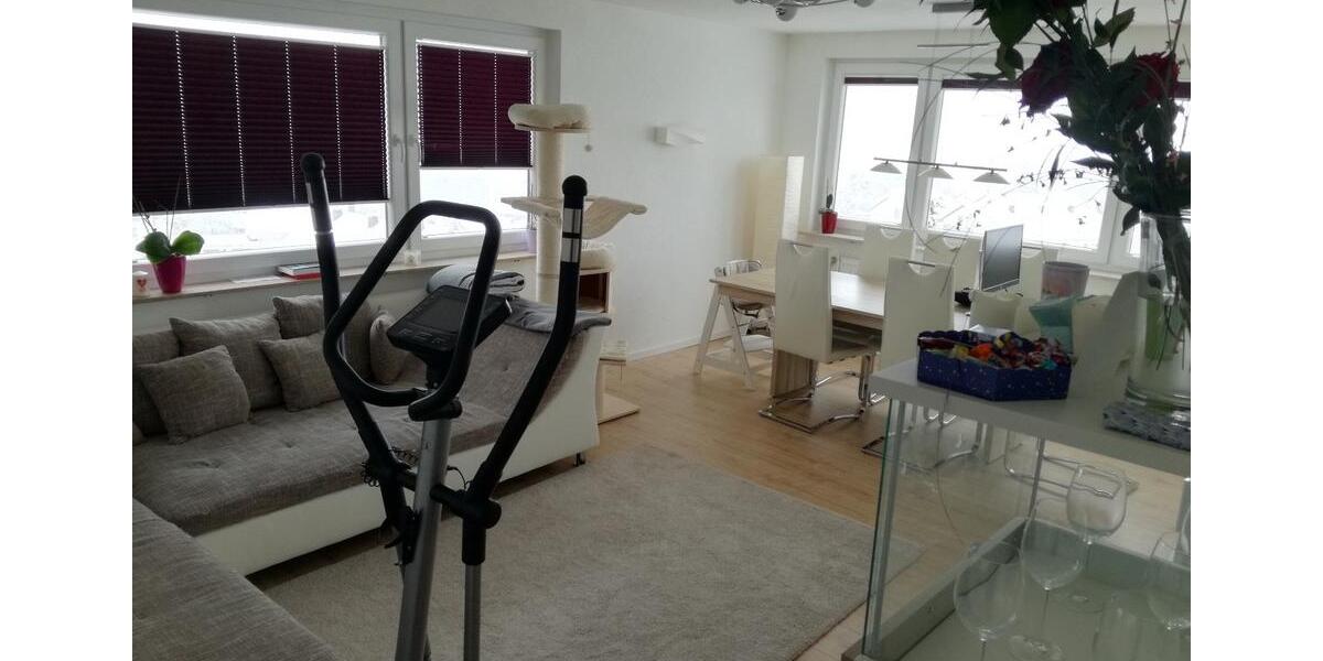 Etagenwohnung Villingen-Schwenningen Schwenningen - 4 Zimmer, 90 m&sup2;, 750&euro; | Angebot:26386640