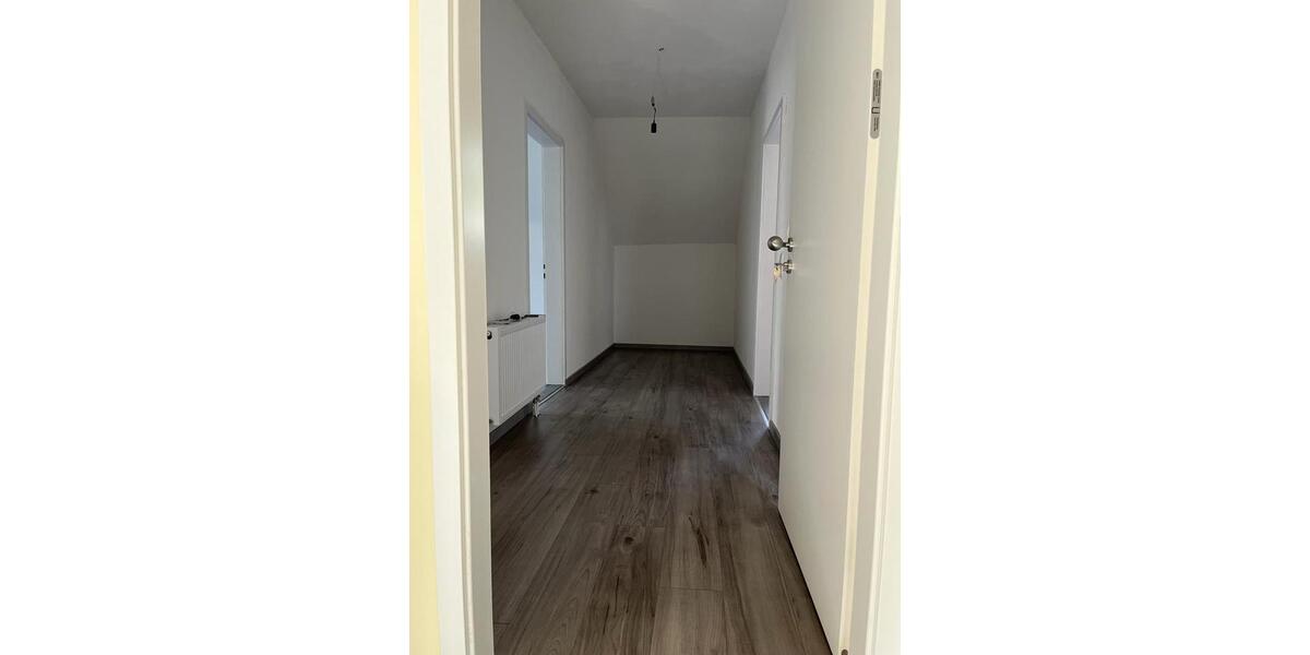 Dachgeschoßwohnung Winterlingen - 3 Zimmer, 86 m&sup2;, 650&euro; | Angebot:24677389