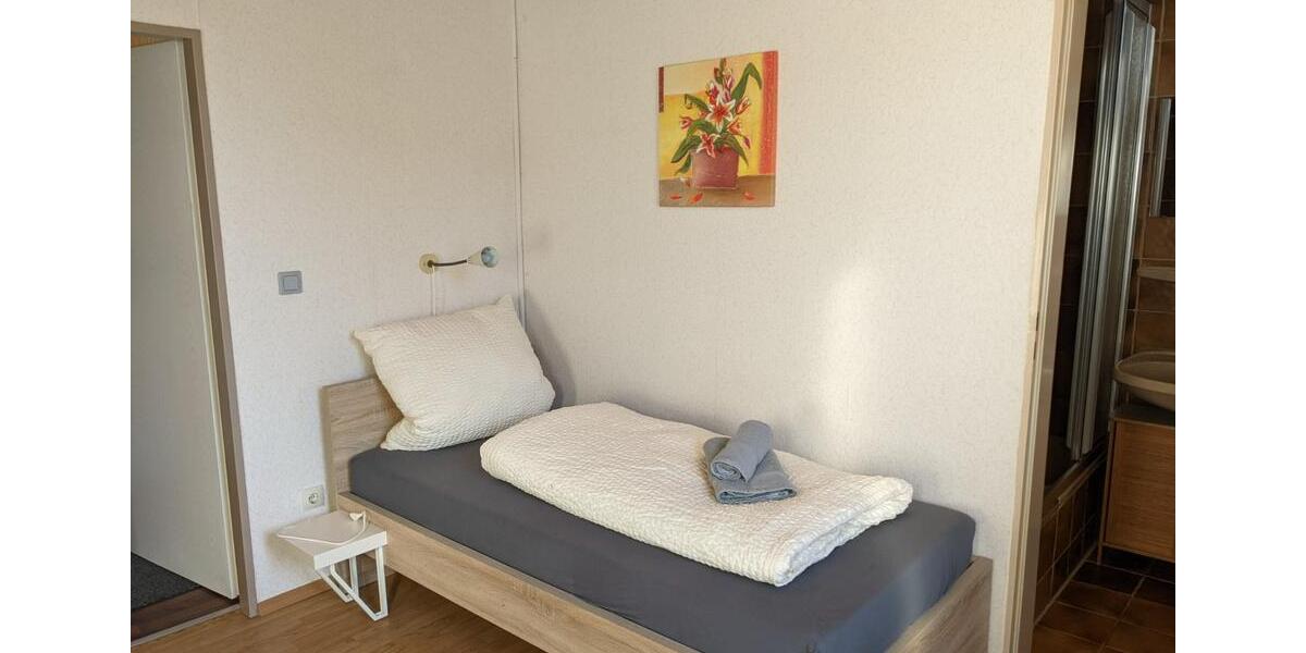 Wohnen auf Zeit Weiden in der Oberpfalz - 1 Zimmer, 20 m&sup2;, 650&euro; | Angebot:24676400
