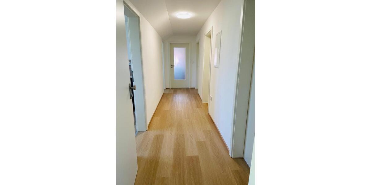 Dachgeschoßwohnung Ingolstadt Münchener Straße - 1 Zimmer, 13 m&sup2;, 450&euro; | Angebot:25163827