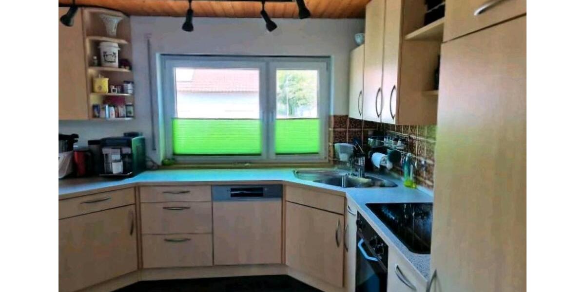 Etagenwohnung Sachsenheim - 5.5 Zimmer, 147 m&sup2;, 1.470&euro; | Angebot:26607087