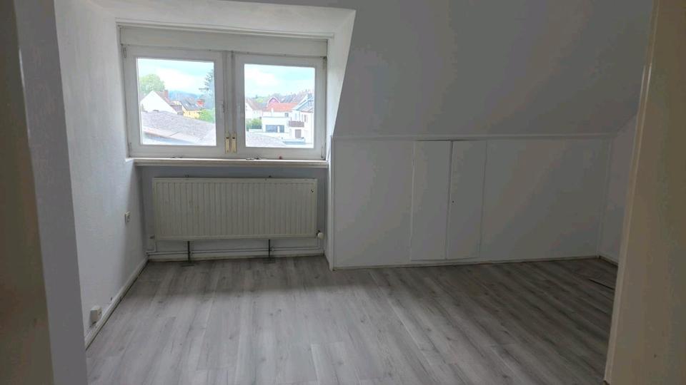 Dachgeschoßwohnung Homburg - 2 Zimmer, 60 m&sup2;, 550&euro; | Angebot:26478633