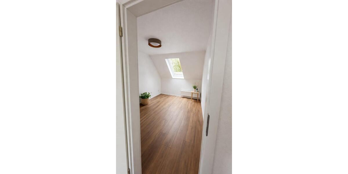 Etagenwohnung Kölln-Reisiek Reisiek - 2 Zimmer, 57 m&sup2;, 870&euro; | Angebot:26272800