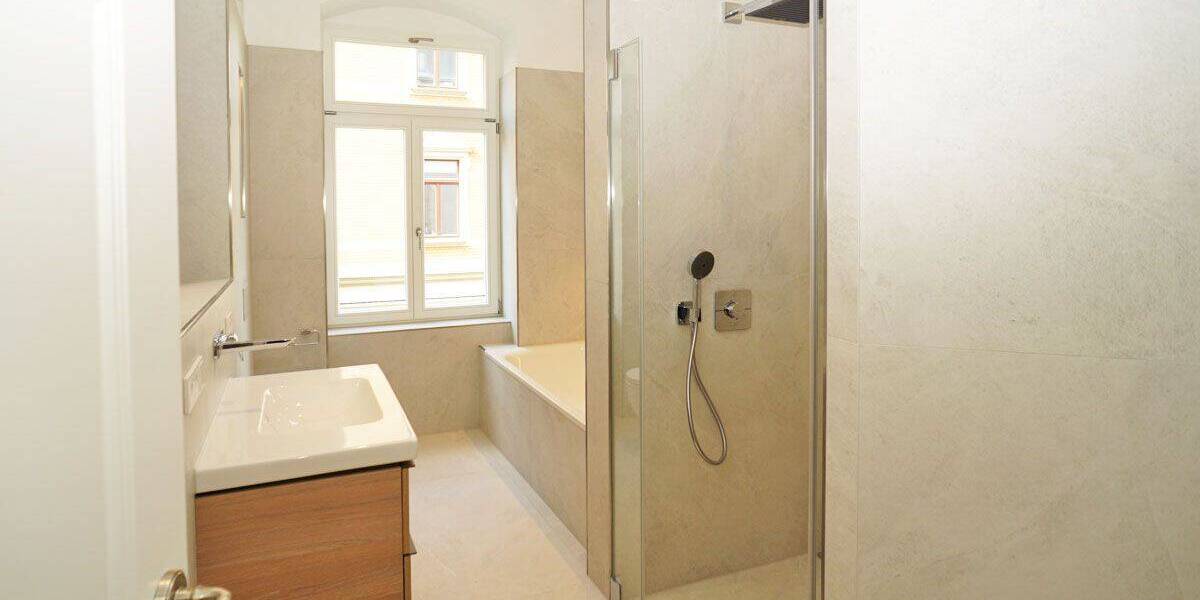 Etagenwohnung Dresden Striesen-Ost - 3 Zimmer, 97 m&sup2;, 1.895&euro; | Angebot:26767950