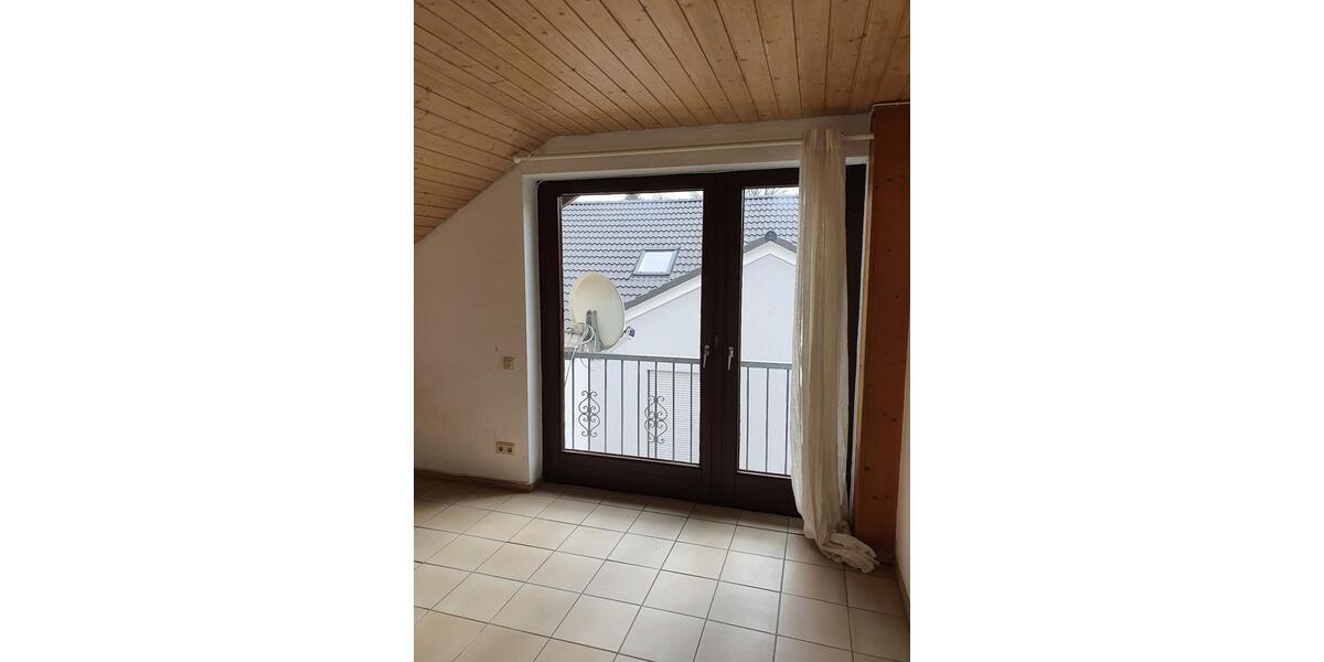 Dachgeschoßwohnung Kelkheim (Taunus) - 2 Zimmer, 67 m&sup2;, 905&euro; | Angebot:24372294