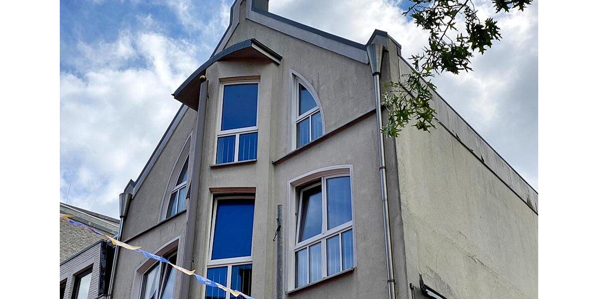 Dachgeschoßwohnung Itzehoe - 4 Zimmer, 122 m&sup2;, 990&euro; | Angebot:24534604