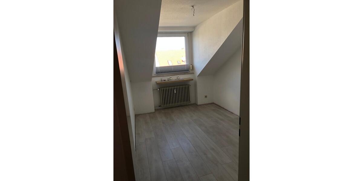 Aachen, helle, sanierte Wohnung in begehrter Wohnlage 4ZKDB 77 m² 4 zimmer