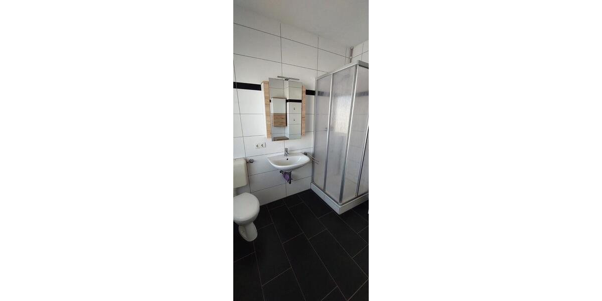 Dachgeschoßwohnung Celle - 5 Zimmer, 125 m&sup2;, 1.000&euro; | Angebot:26634957