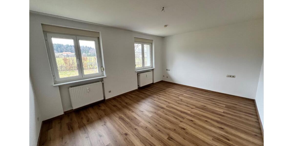Etagenwohnung Görwihl - 3 Zimmer, 85 m&sup2;, 700&euro; | Angebot:26115582