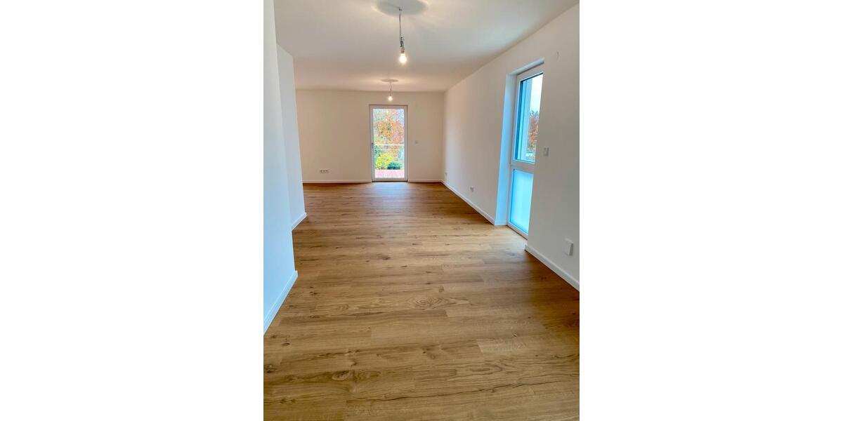 Mehrfamilienhaus, Wohnhaus Marktbreit - 9 Zimmer, 275 m&sup2;, 3.025&euro; | Angebot:26252327