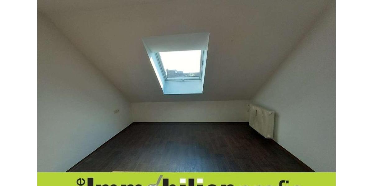 Dachgeschoßwohnung Rehau - 3 Zimmer, 65 m&sup2;, 400&euro; | Angebot:26253173