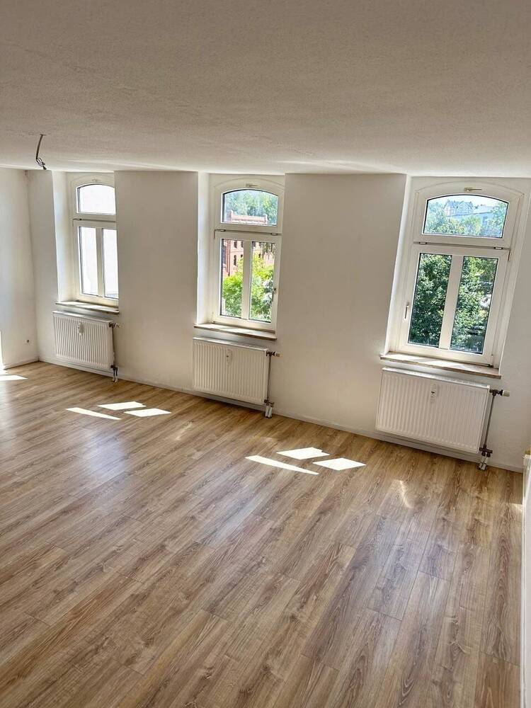NEU RENOVIERT BESTLAGE BLICK INS GRÜNE KASSBERG
