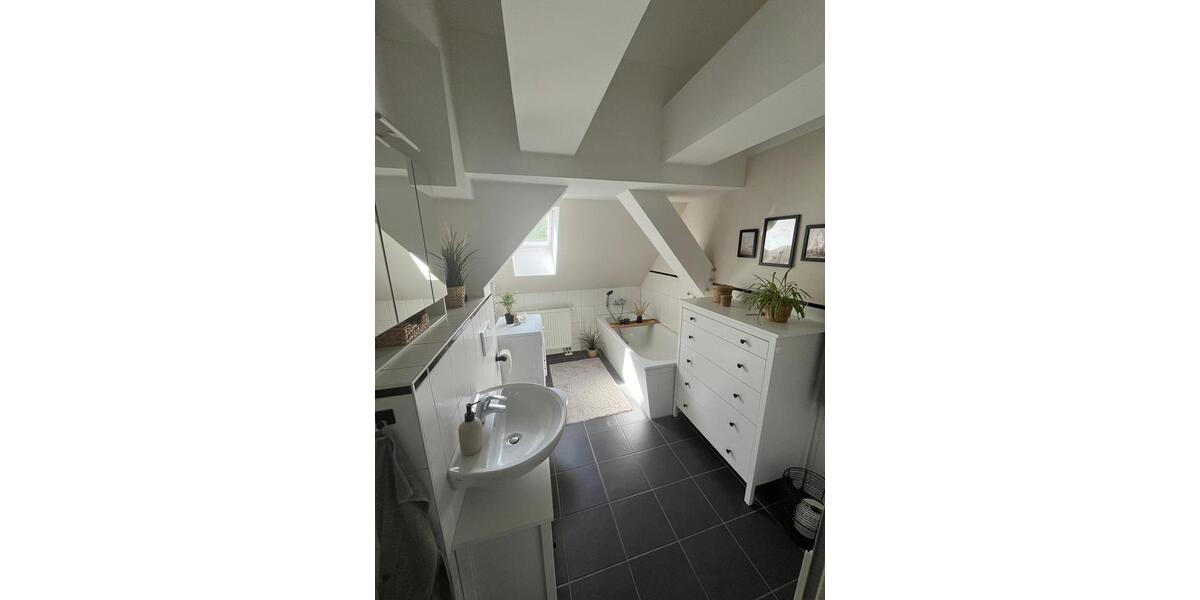 Dachgeschoßwohnung Neuruppin - 3 Zimmer, 112 m&sup2;, 1.150&euro; | Angebot:25261306