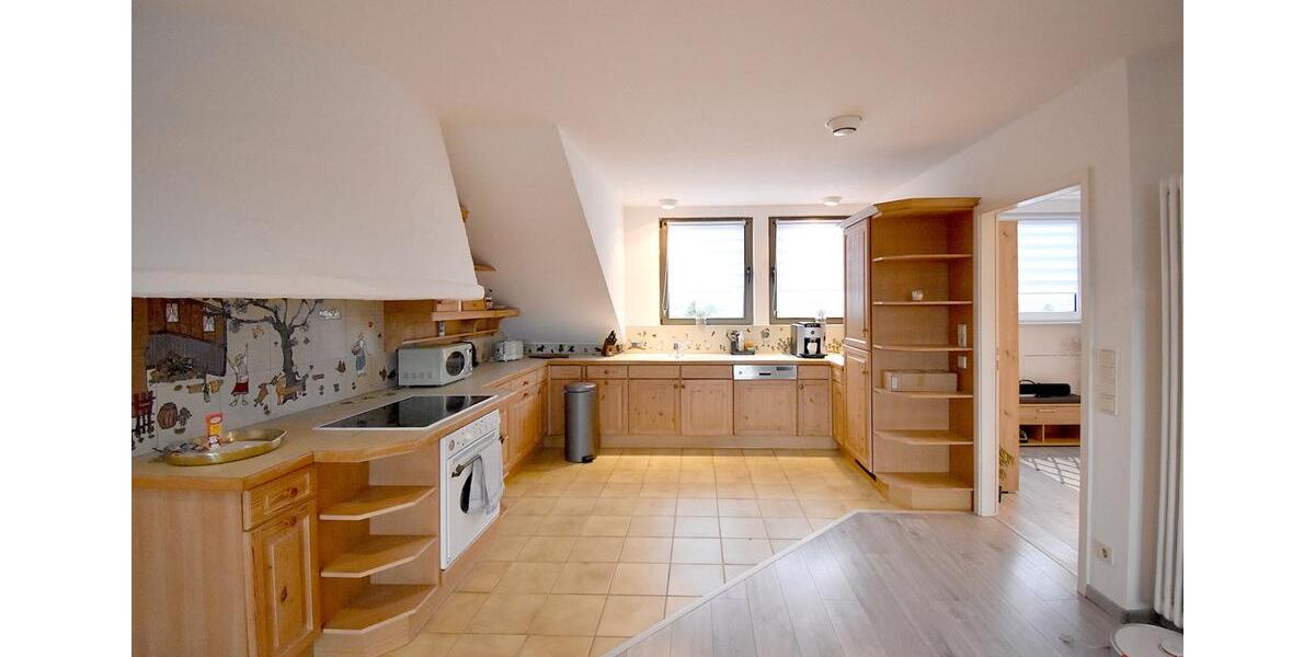 Dachgeschoßwohnung Rheinbach - 2 Zimmer, 93 m&sup2;, 840&euro; | Angebot:25377629