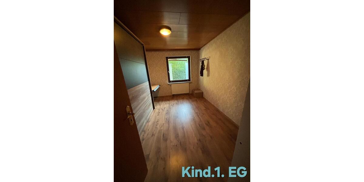 Großzügiges HausVilla ab Okt.2025 zu Vermieten. Kaltmiete 2160€ 8 zimmer