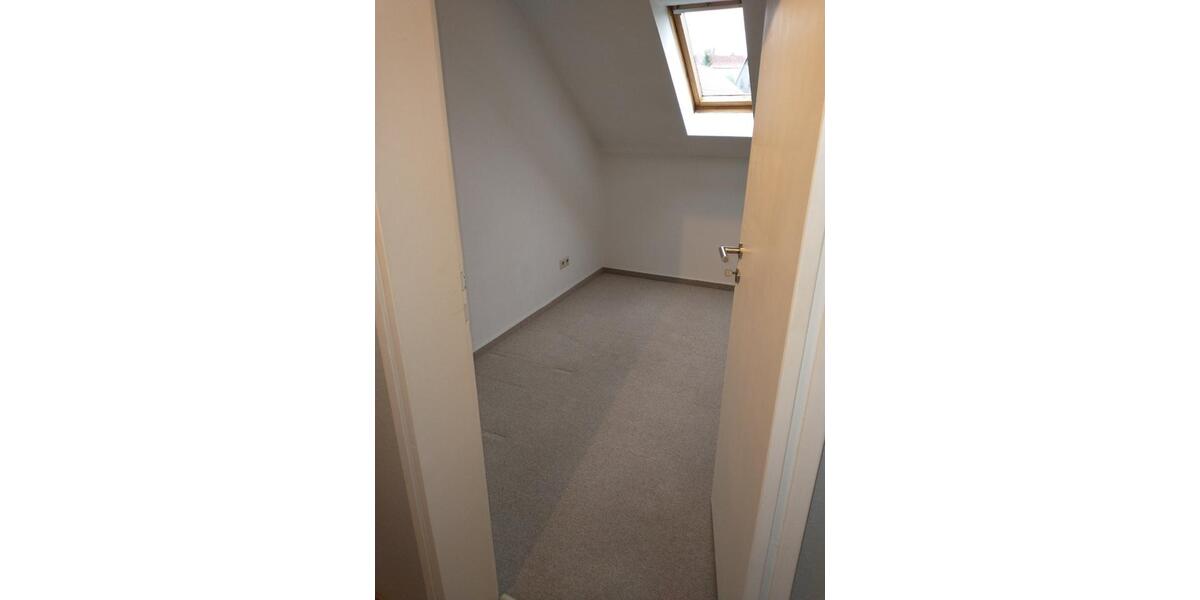 Dachgeschoßwohnung Bad Gandersheim - 4 Zimmer, 64 m&sup2;, 480&euro; | Angebot:24786626
