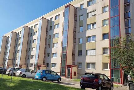 Erstbezug nach Sanierung - Kleine Dreiraumwohnung mit Balkon zimmer