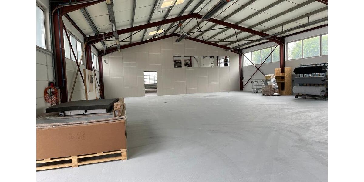 Lagerhalle Werkhalle Montagehalle 180 & 500qm in Erfurt-Nord zimmer