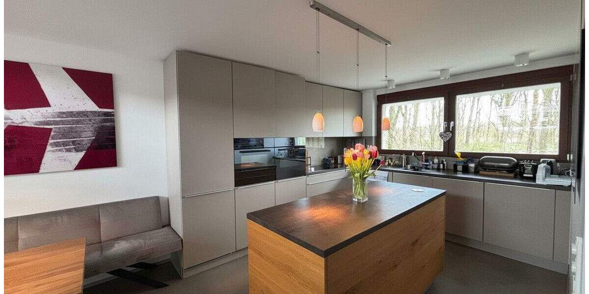 Reihenmittelhaus Frankfurt am Main Hausen - 4 Zimmer, 182 m&sup2;, 3.500&euro; | Angebot:25796137