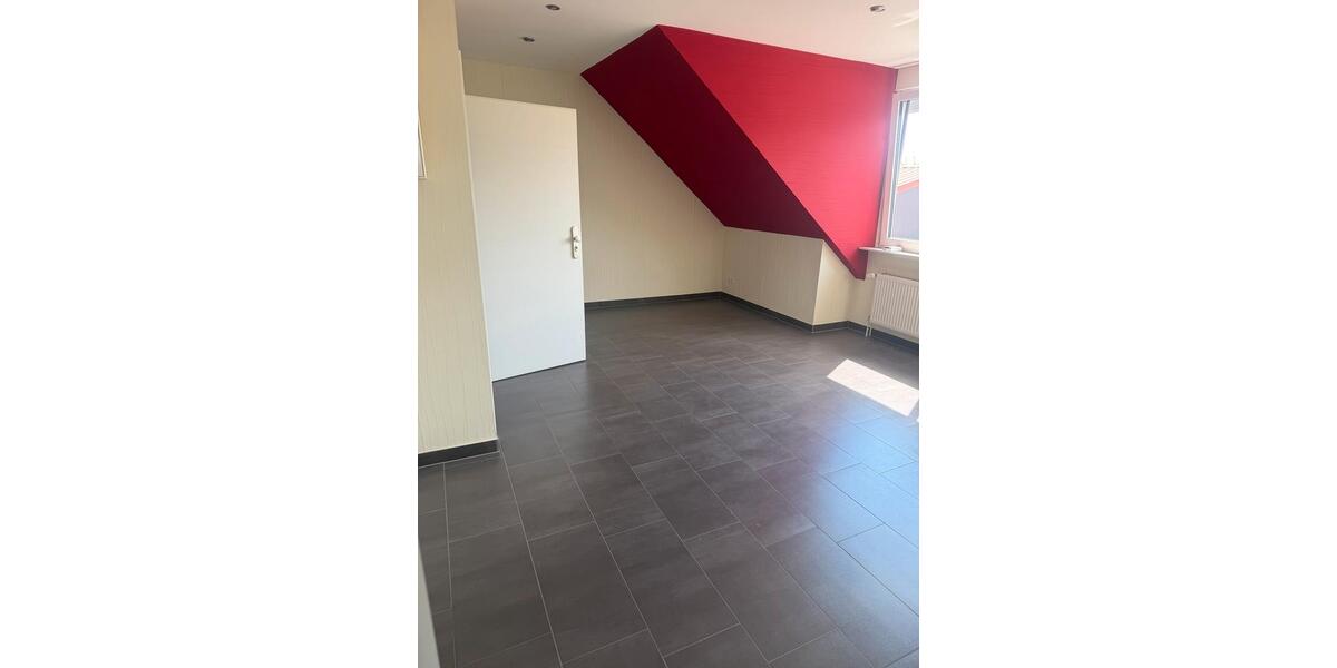 Dachgeschoßwohnung Todesfelde - 2.5 Zimmer, 75 m&sup2;, 1.000&euro; | Angebot:26611995