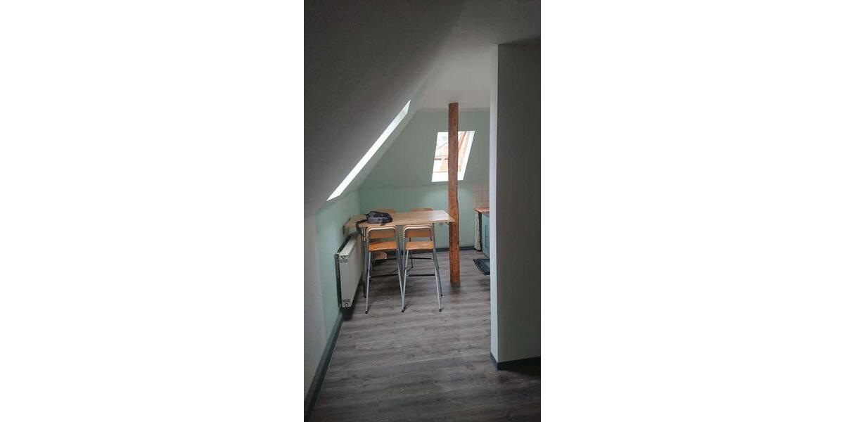 Dachgeschoßwohnung Meiningen - 2 Zimmer, 42 m&sup2;, 350&euro; | Angebot:26426101
