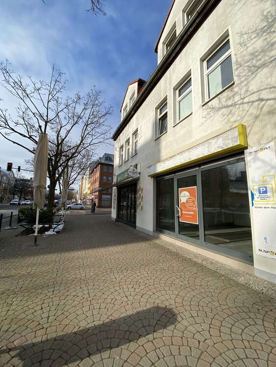 Einzelhandel in Magdeburg 1.650 € 167 m²