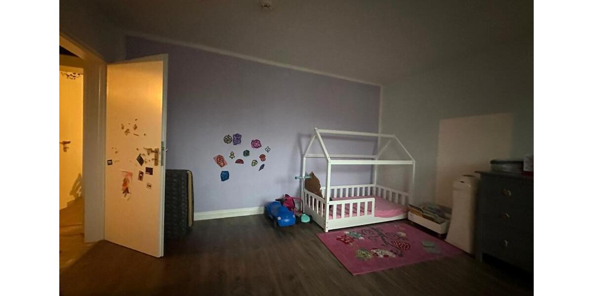 Erdgeschoßwohnung Riegelsberg - 3 Zimmer, 90 m&sup2;, 675&euro; | Angebot:26039176