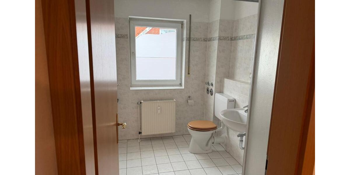 Dachgeschoßwohnung Uslar - 2 Zimmer, 56 m&sup2;, 395&euro; | Angebot:24915867