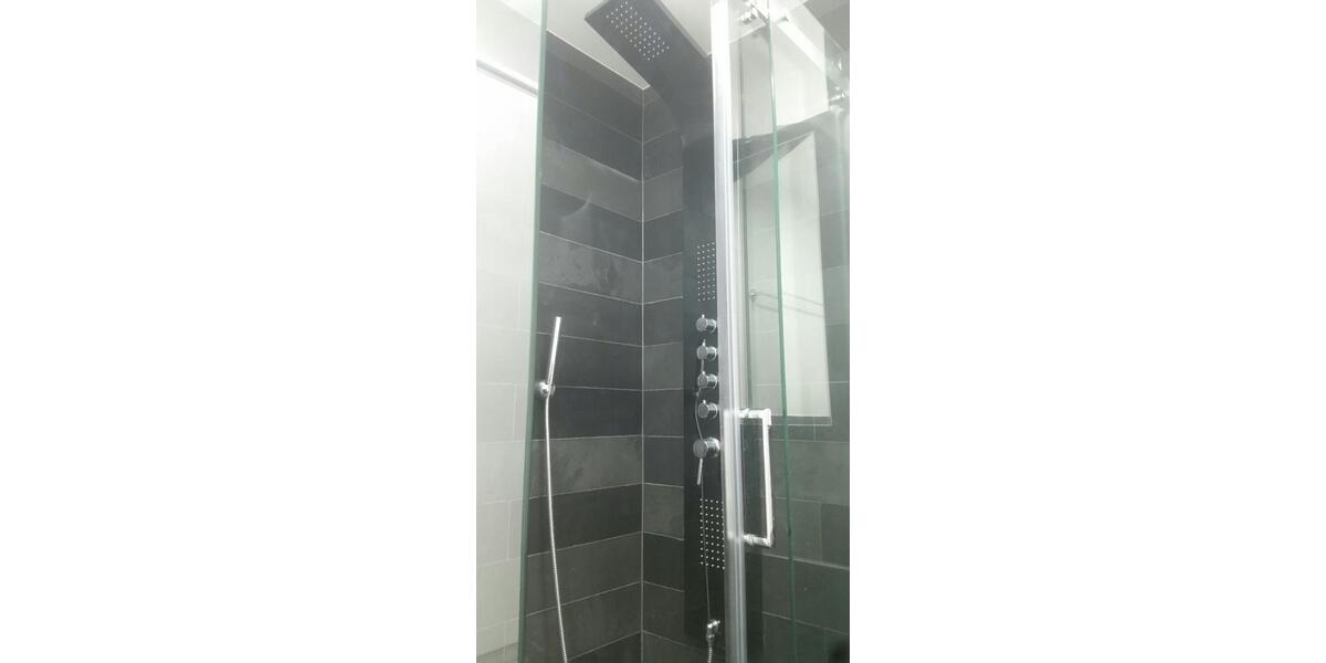 Möbliertes 1-Zimmer Penthouse mit Terrasse in Stadtbergen zimmer