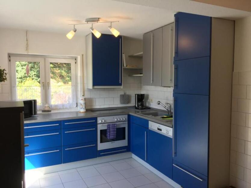 Perfekte Wohnung - möbliert, Balkon, Stellplatz, alles inklusive zimmer