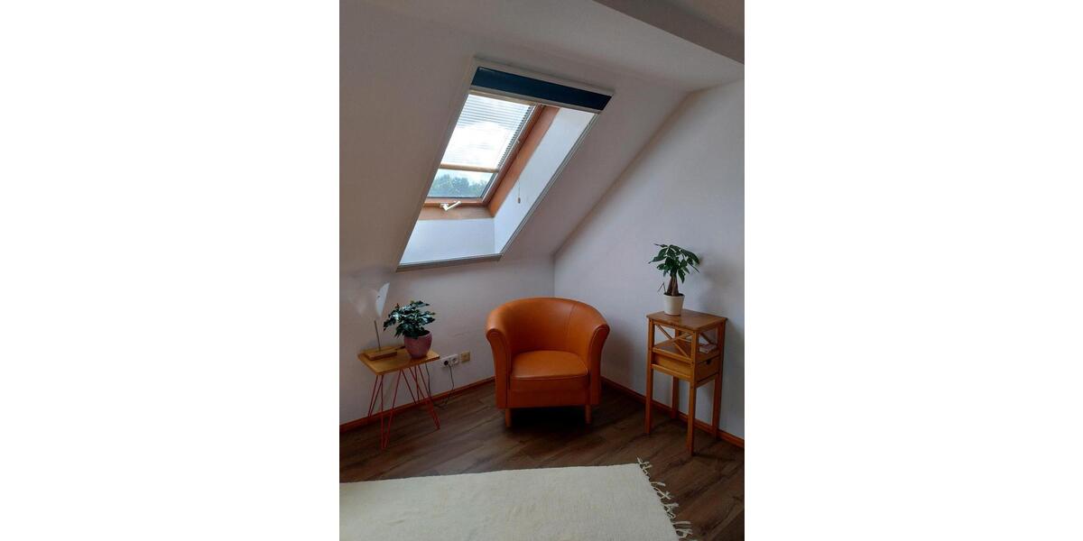 Zimmer in altersgemischter WG frei 1 zimmer