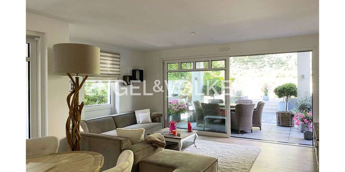 Etagenwohnung Dortmund Hombruch - 3 Zimmer, 130 m&sup2;, 1.950&euro; | Angebot:27070107