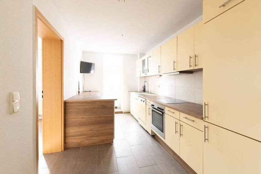 Schöne, Helle, Moderne, Saniert, 4-Zimmer Wohnung in Forst, ruhig, zentral