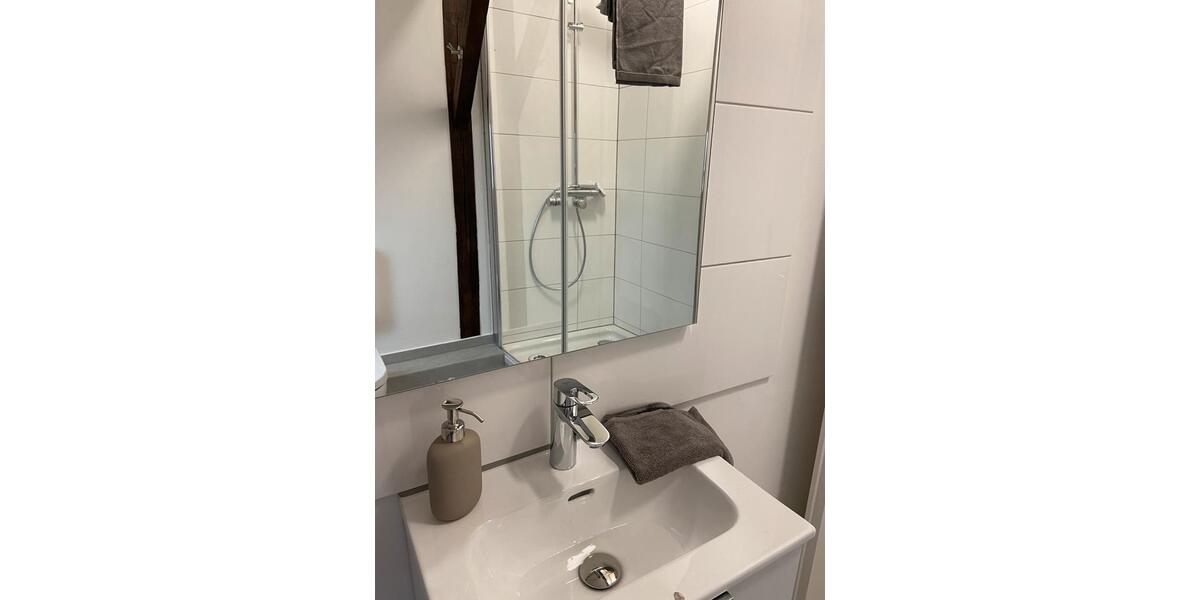 Dachgeschoßwohnung Aachen Aachen-Mitte - 4 Zimmer, 75 m&sup2;, 990&euro; | Angebot:26492799