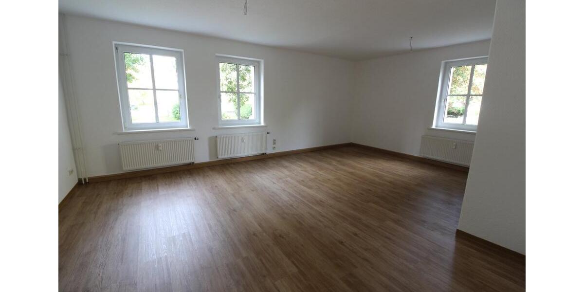 Erdgeschoßwohnung Kamenz - 2 Zimmer, 65 m&sup2;, 400&euro; | Angebot:24596747