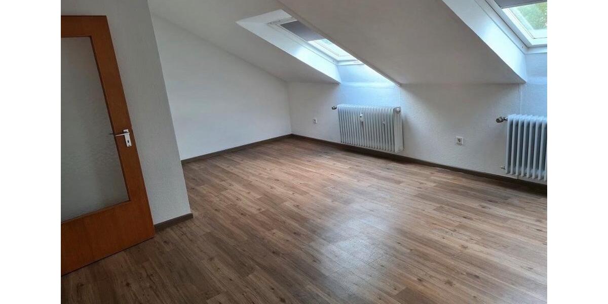 Dachgeschoßwohnung Bad Driburg - 2 Zimmer, 61 m&sup2;, 395&euro; | Angebot:25257669